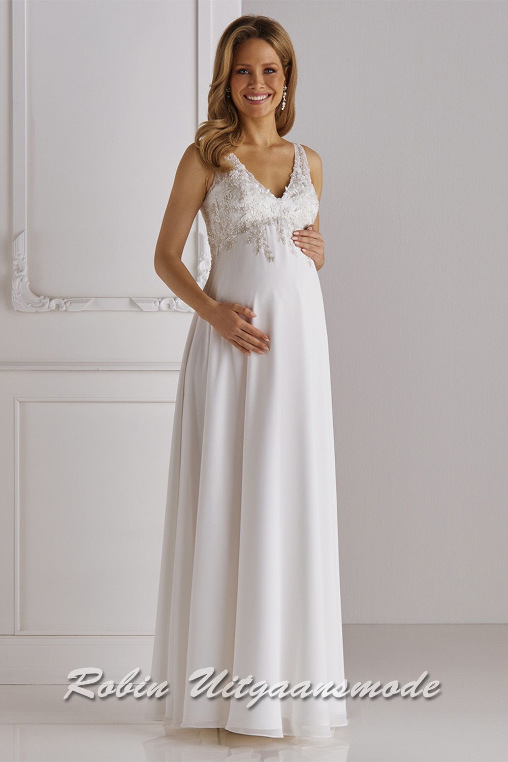 Zwangerschapstrouwjurk met kanten lijfje, een V-halslijn, half open rug en soepele chiffon rok