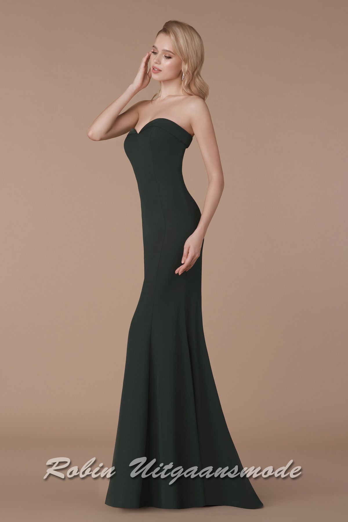 Zijkant van de jagersgroene Sweetheart strapless galajurk met zeemeermin model rok en kleine sleep