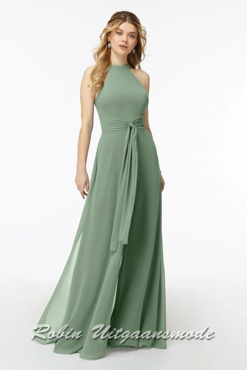 Mosgroene Gala broekpak van chiffon met een hoge haltersluiting, wijde pijpen en sjerp tailleband