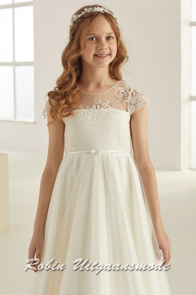 Detail van de Bruidsmeisjes jurk met tule rok en kanten top